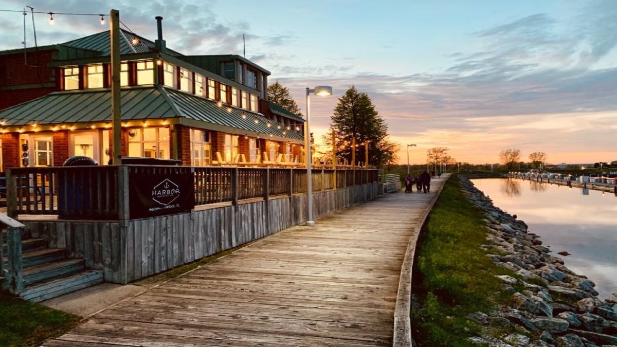 Harbor Brewing Co. Lakefront Biergarten & Taproom